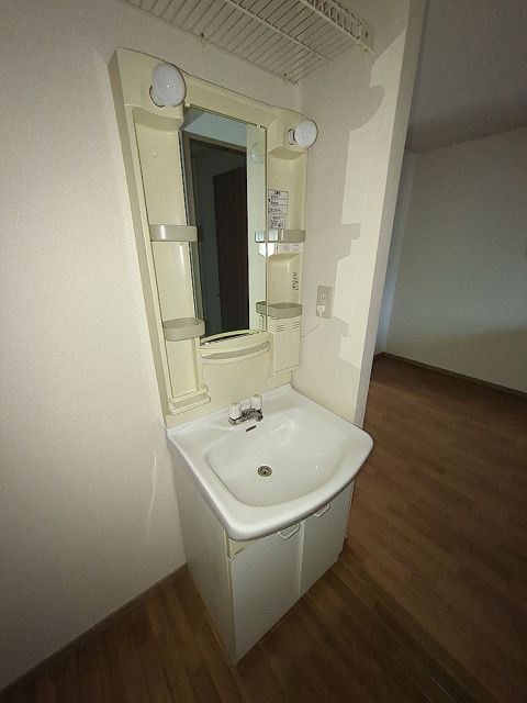 ファミール下加茂IIの内装写真
