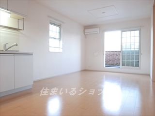 居室・リビング　エアコン付き