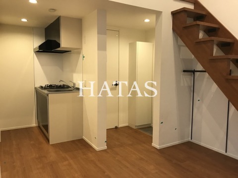 居室・リビング　同物件別部屋です。