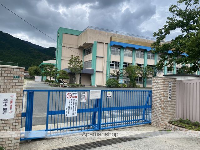 小学校　★福岡市立小学校早良小学校（小学校）まで1597m
