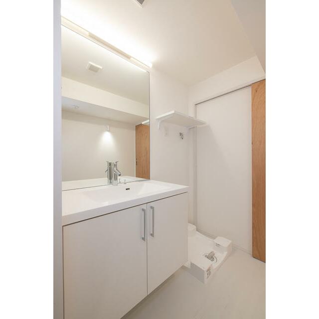 洗面設備　※写真は同タイプ住戸です。