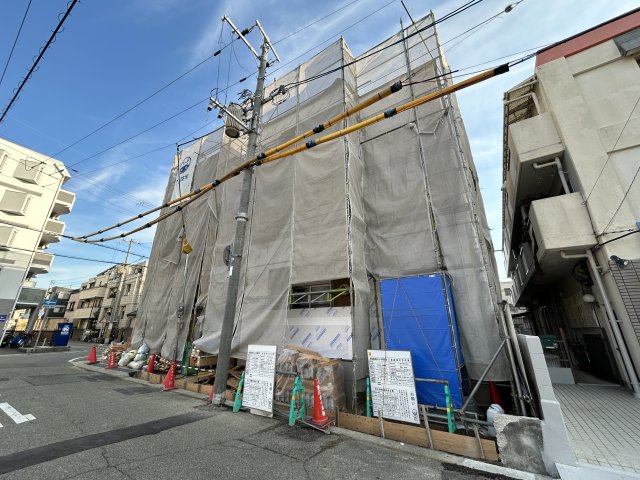 建物外観　建設中