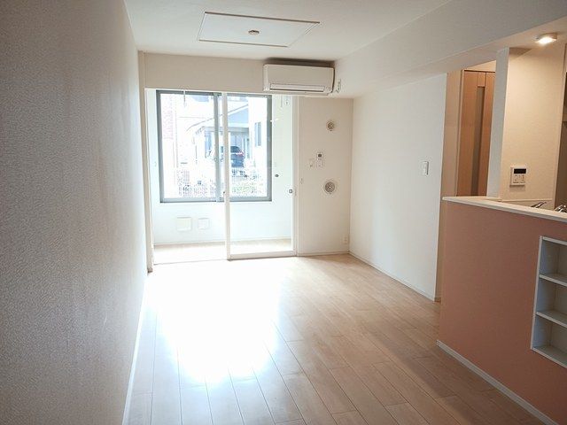 居室・リビング　使いやすい居間です