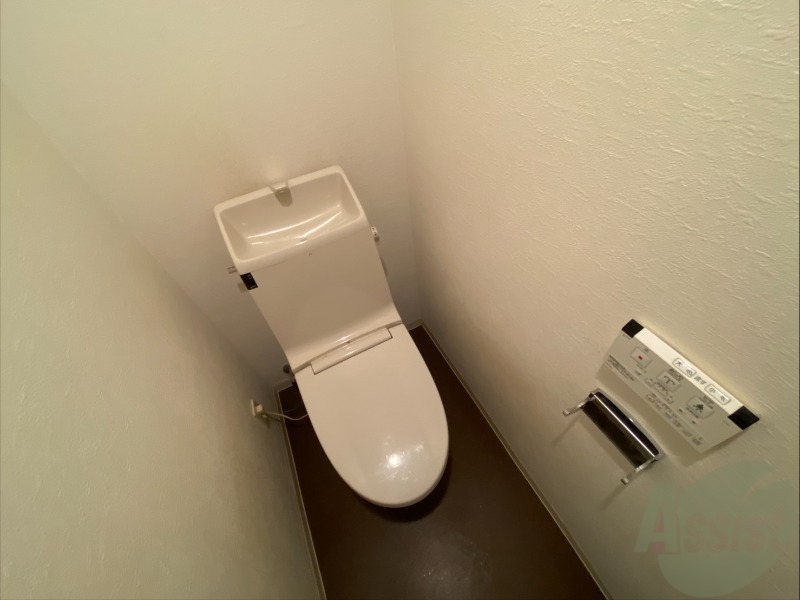 トイレ　トイレです。ウォシュレット付を探している方、おすすめです。