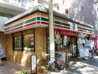 コンビニ　セブンイレブン 上北沢5丁目店（コンビニ）まで339m