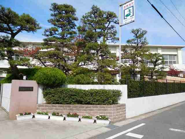 小学校　刈谷市立小垣江小学校（小学校）まで650m