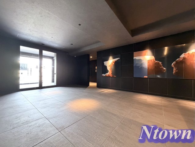 ロビー　落ち着いたロビーです