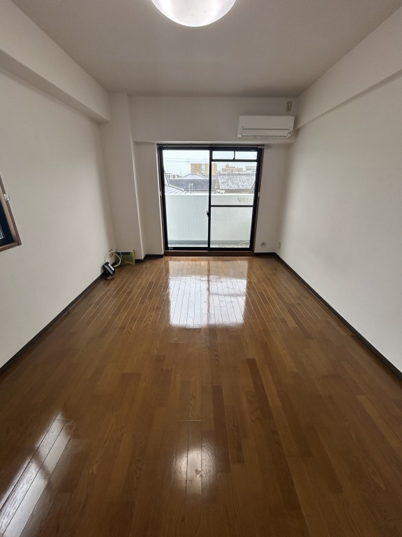 べステック・南塚口の居間写真