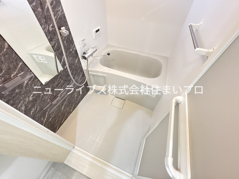 フォレストクリエオーレ城垣町弐番館の風呂写真