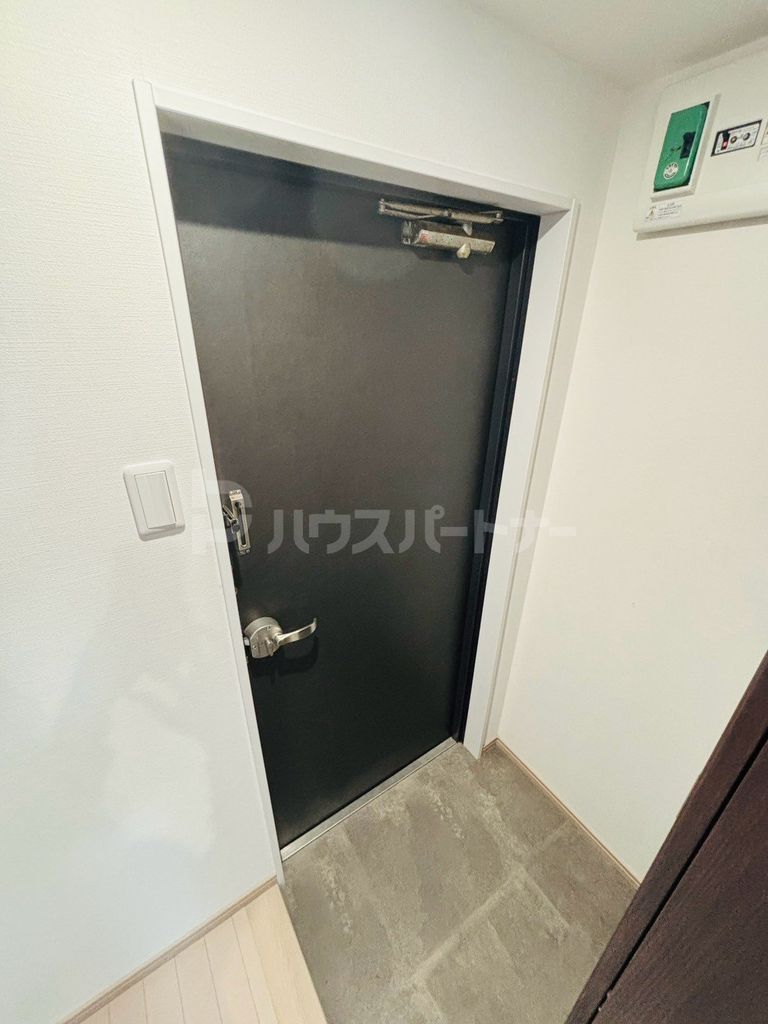 光10マンションの玄関写真
