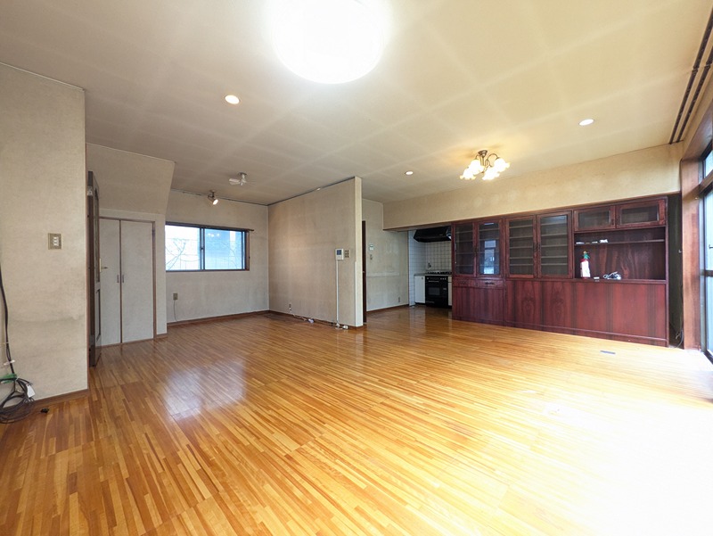 松庵2丁目短期貸し専用戸建の居間写真
