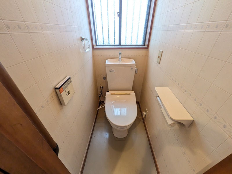 松庵2丁目短期貸し専用戸建のトイレ写真