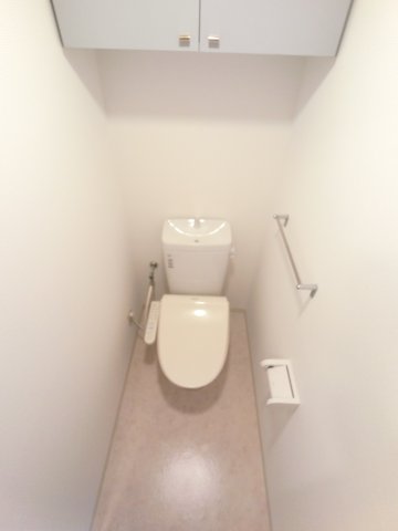ＪＲ総武線 西千葉駅 徒歩11分 14階建 築28年のトイレ写真