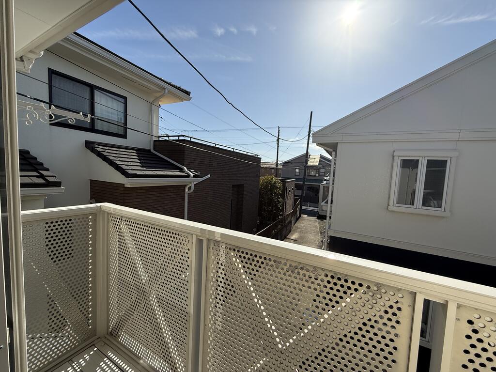 バルコニー　2F洋室にはワイドなバルコニーあり！！