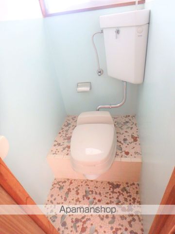 日アパートのトイレ写真