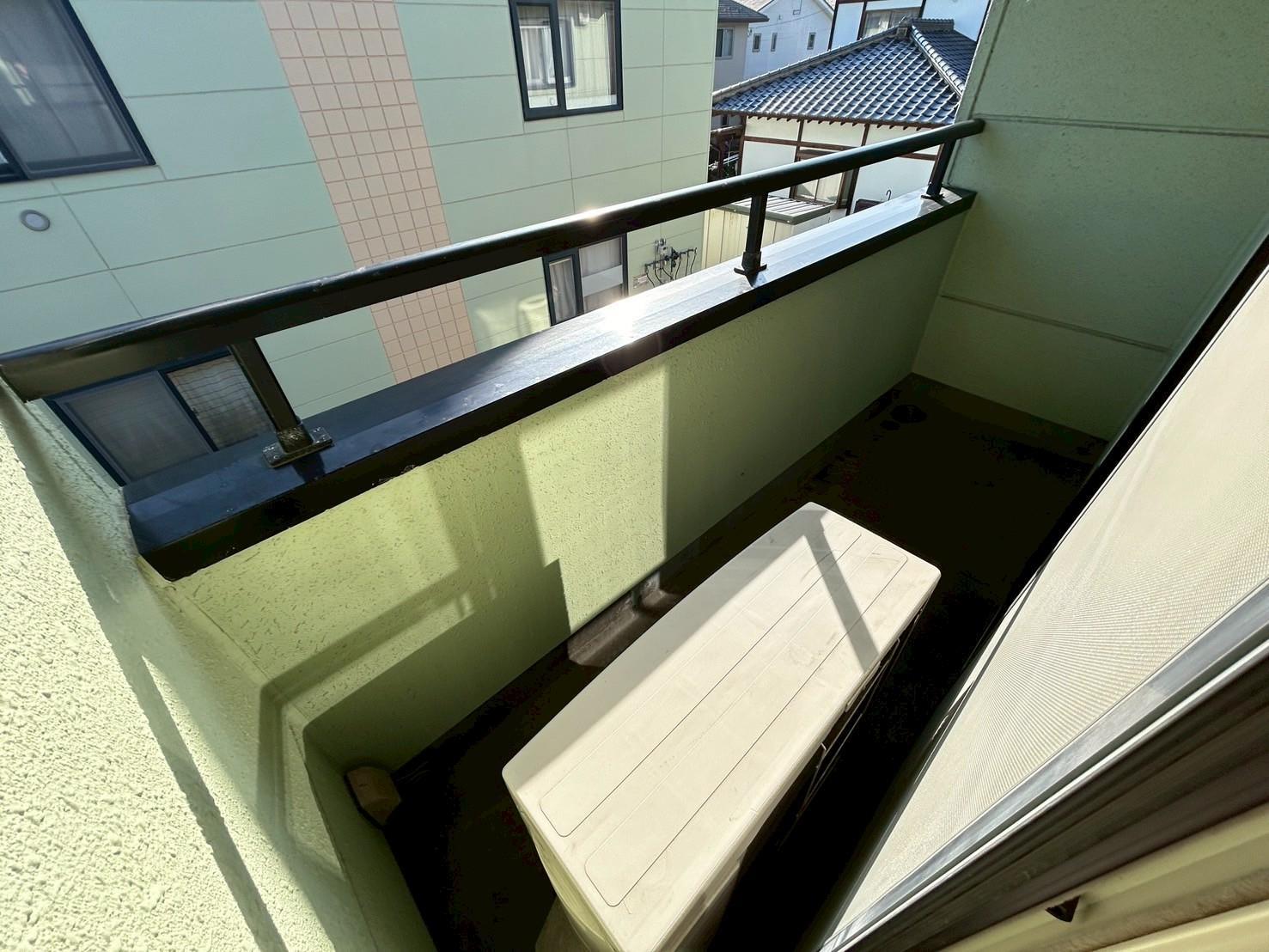 バルコニー　バルコニー