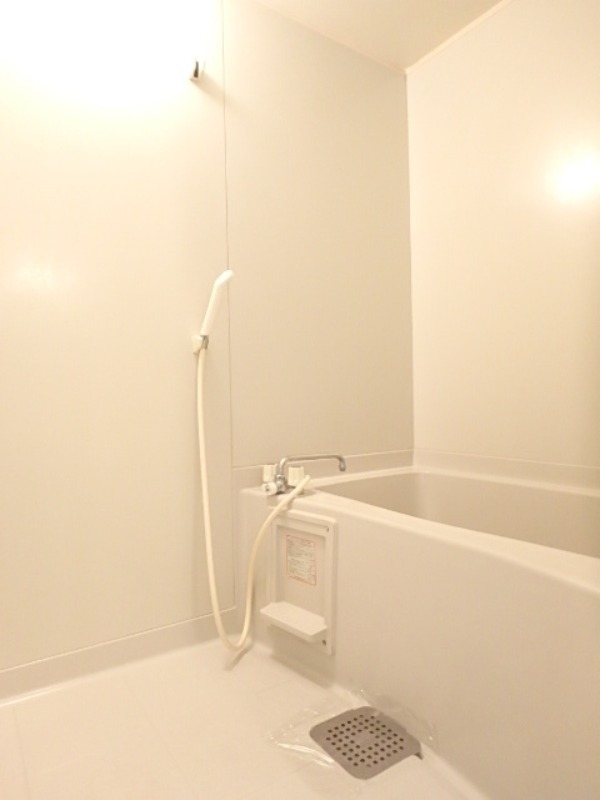 バス・シャワールーム　図面と現状に相違がある場合には現状を優先