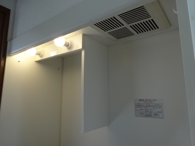 キッチン　キッチン前床新品貼替