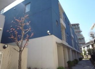 新宿区喜久井町のマンションの建物外観