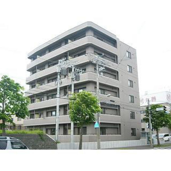 札幌市清田区北野六条のマンションの建物外観