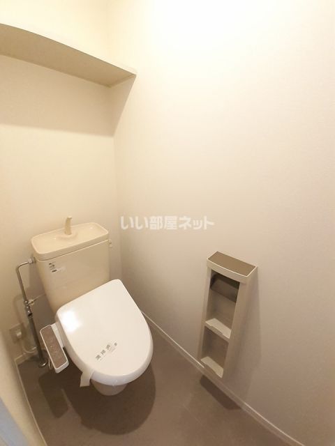 【「繭」のトイレ】