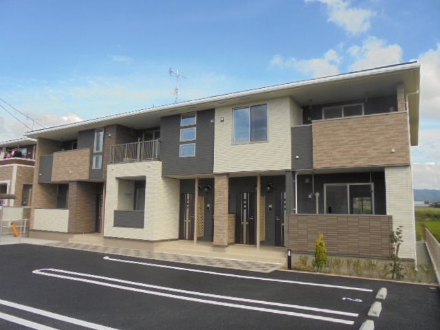 神埼郡吉野ヶ里町立野のアパートの建物外観
