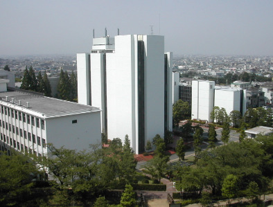 大学・短大　私立大阪経済法科大学（大学・短大）まで524m