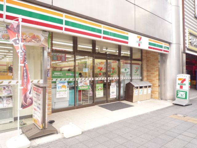 【エルザビル名古屋駅前のコンビニ】