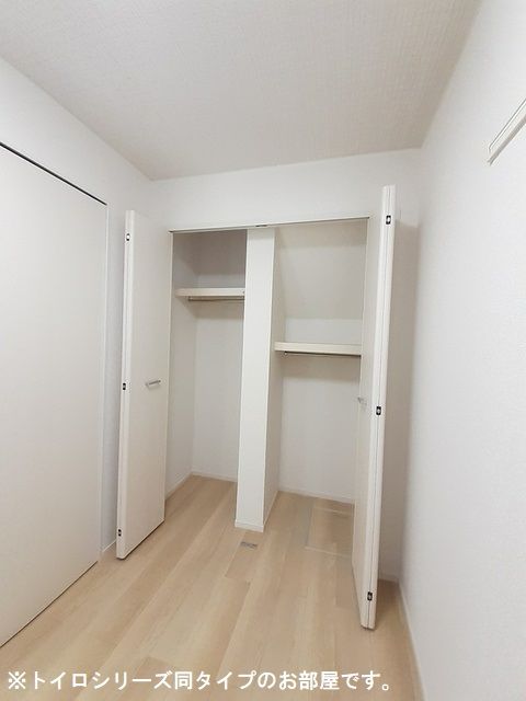 【屋島西町アパート（０２７７８９６０１）の収納】