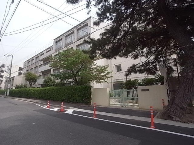 【神戸市東灘区御影中町のマンションの中学校】