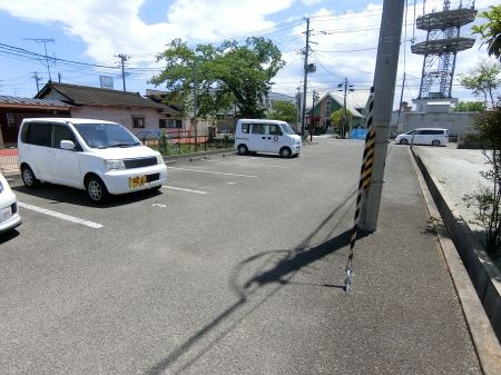 【パセオプラシード角田　Ｂ棟の駐車場】