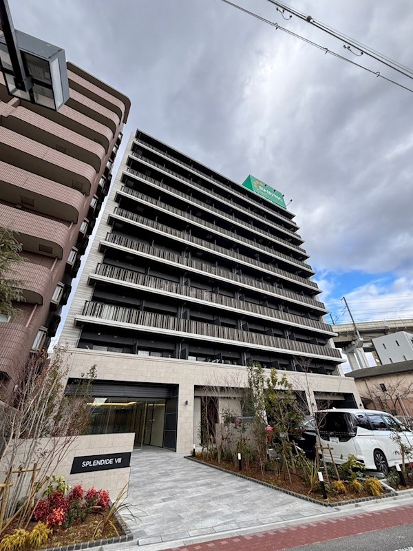 【大阪市淀川区加島のマンションの建物外観】