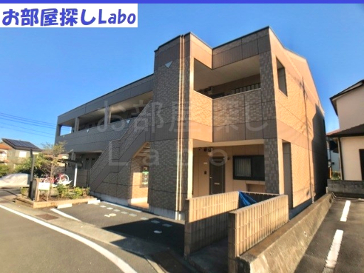 小田原市前川のアパートの建物外観