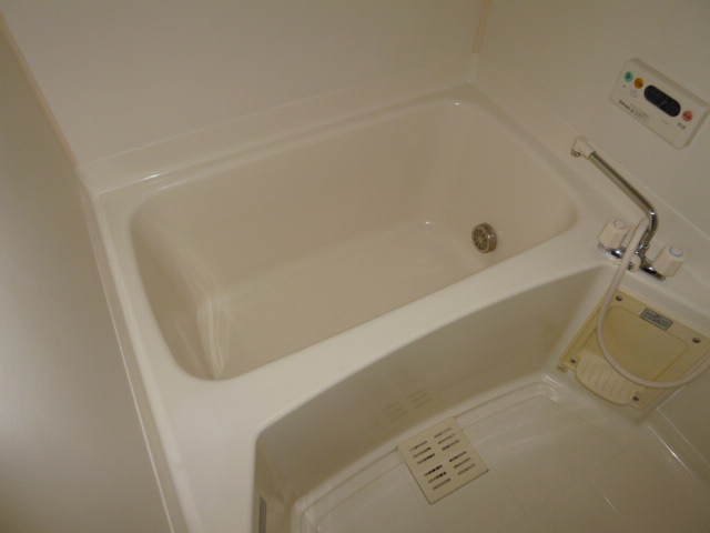 バス・シャワールーム　追い焚きバス