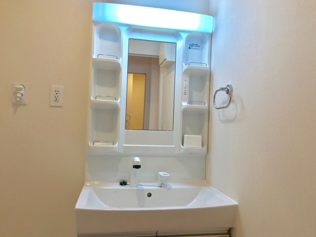 洗面設備　洗髪洗面化粧台