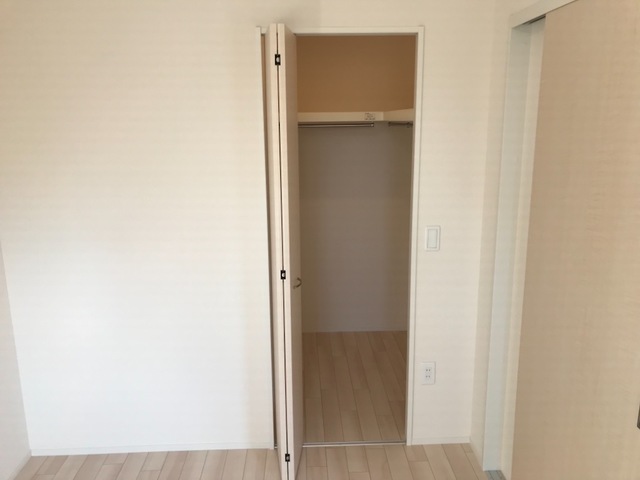 収納　ウォークインクローゼット