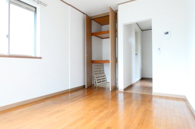 居室・リビング　6.5帖の洋室です！