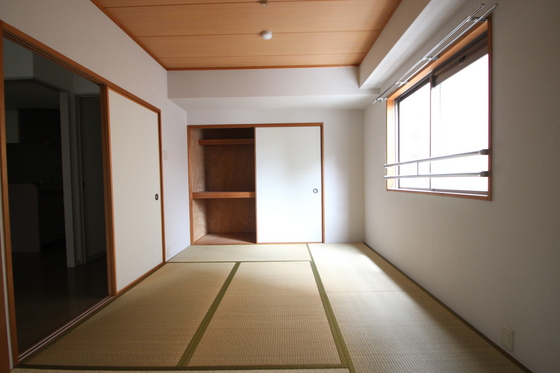 収納　※別部屋の写真です