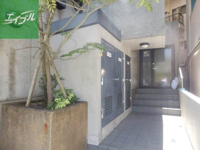 エントランス　エントランス部分