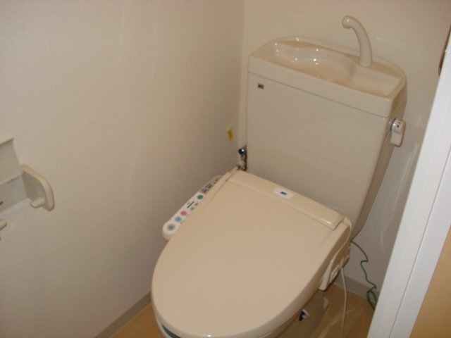 トイレ　シャワー付トイレ