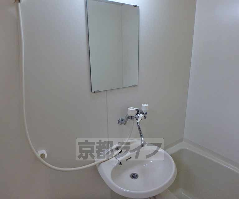 洗面設備　２点セパレートです