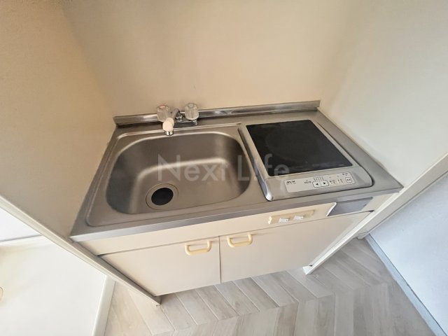 キッチン　グレース南大沢B 208