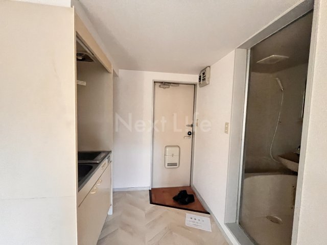 玄関　グレース南大沢B 208