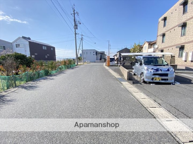 その他　前面道路（その他）まで0m