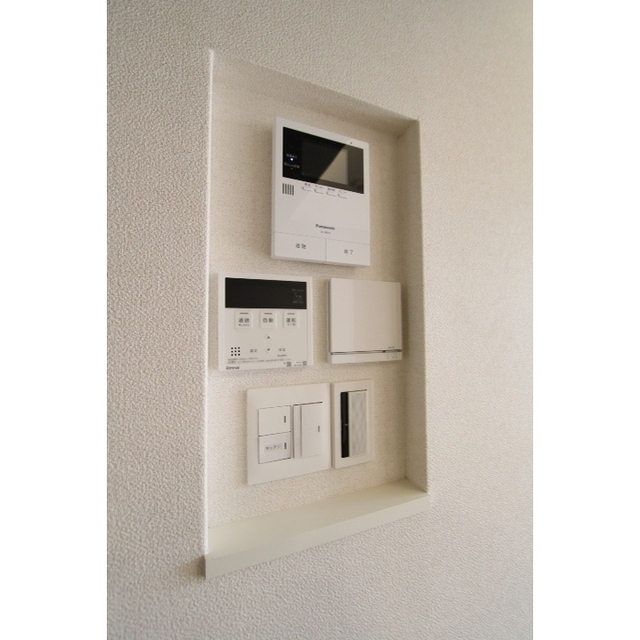 セキュリティ　モニター付きインターホン