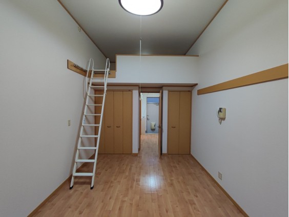 収納　参考写真　収納が2ヶ所あります