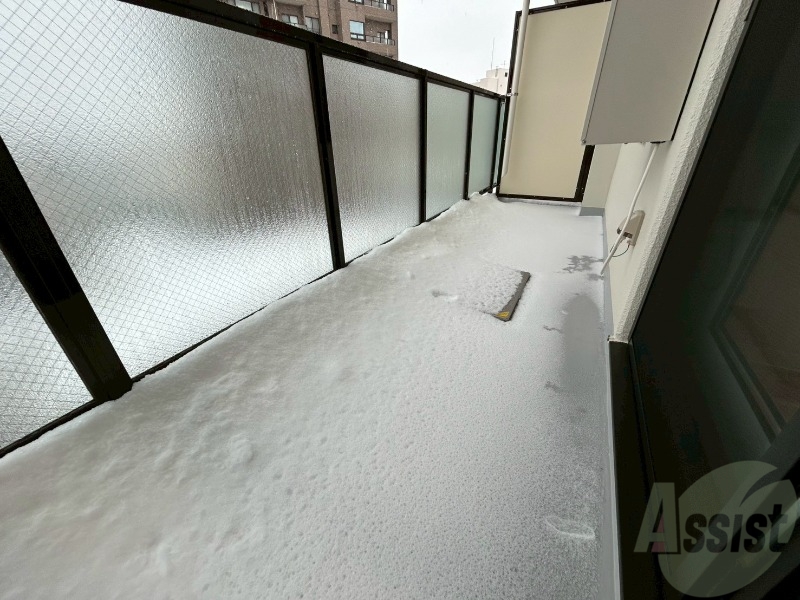 バルコニー　バルコニーが付いていますので一息ついてみてはいかがですか。