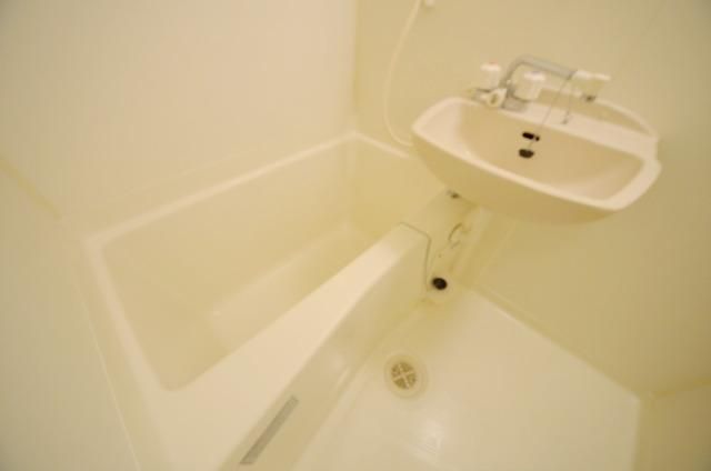 バス・シャワールーム　バスルーム