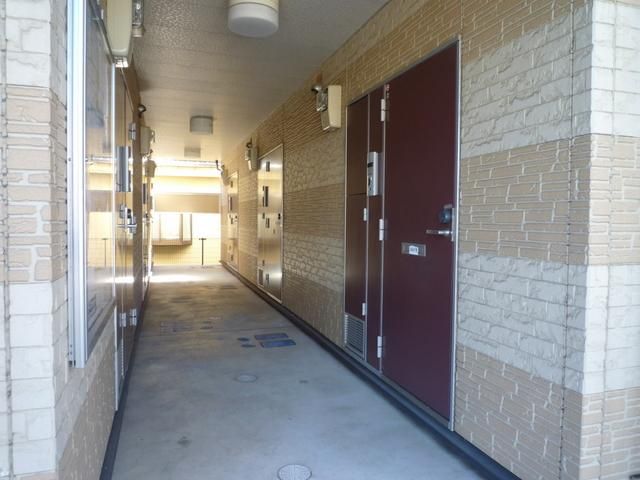 エントランス　共用スペース