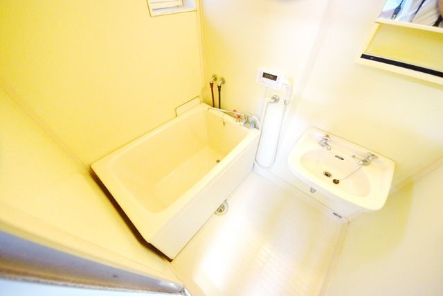 バス・シャワールーム　タウンハウジング府中店まで